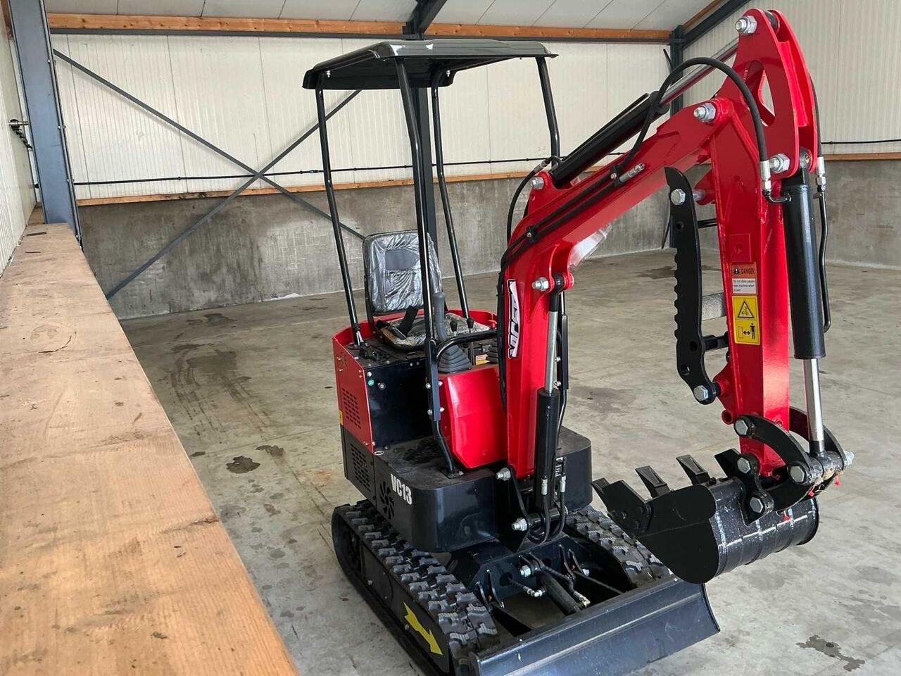 2025 Vicsec VC13 Mini Excavator