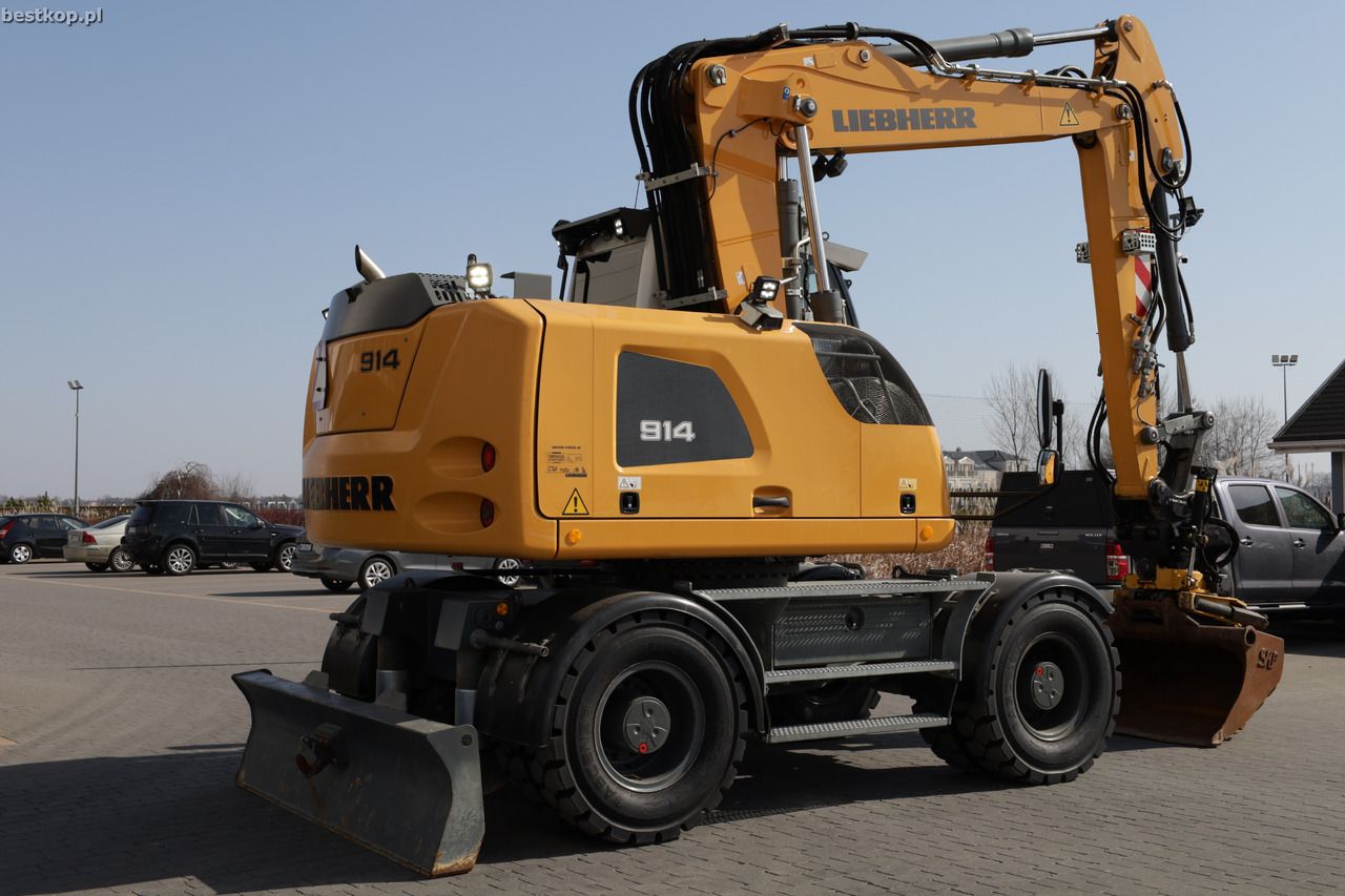 2017 Liebherr A914 LITRONIC Wheel Excavator