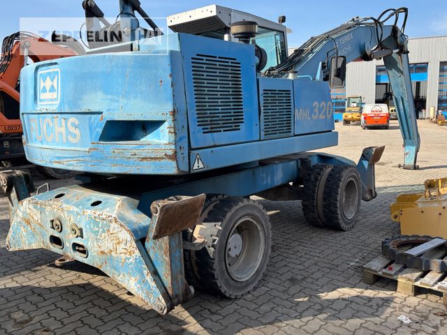 2007 Fuchs MHL320 Material Handler