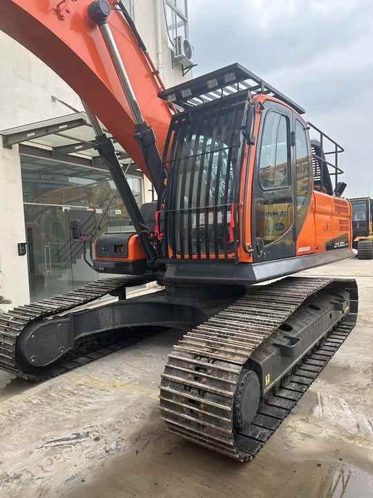 2020 Doosan DX300 Crawler Excavator
