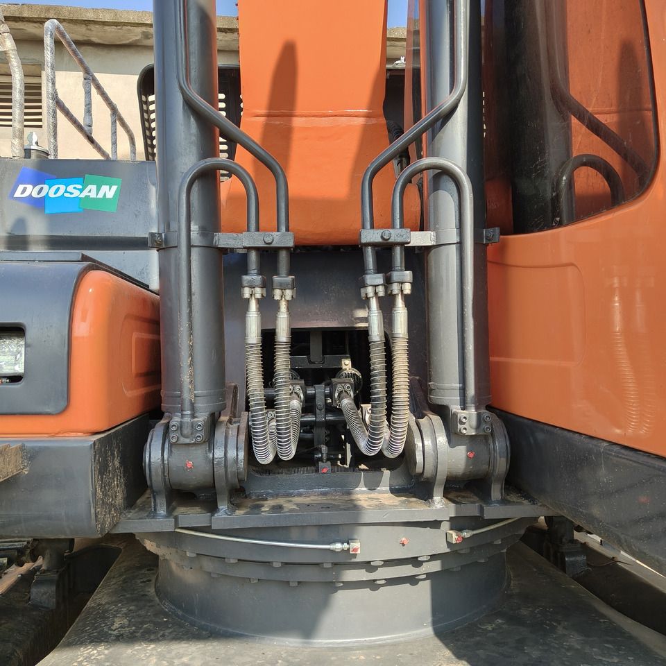 2024 Doosan DX225LCA Crawler Excavator