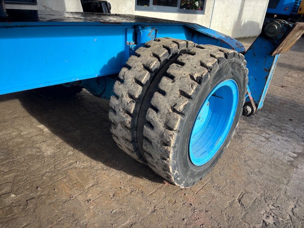 2002 Fuchs MHL331C Material Handler