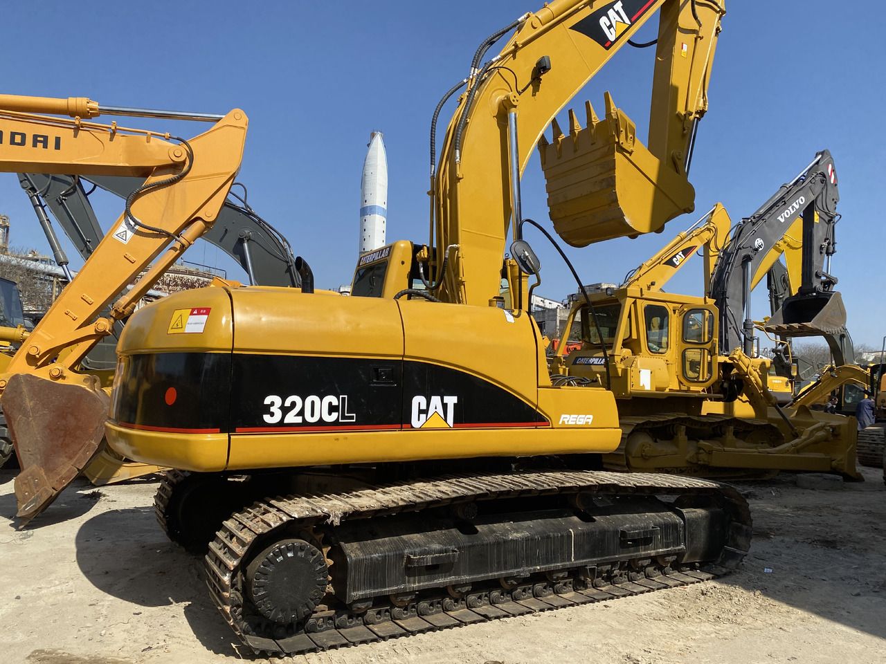 2017 Caterpillar 320CL Crawler Excavator