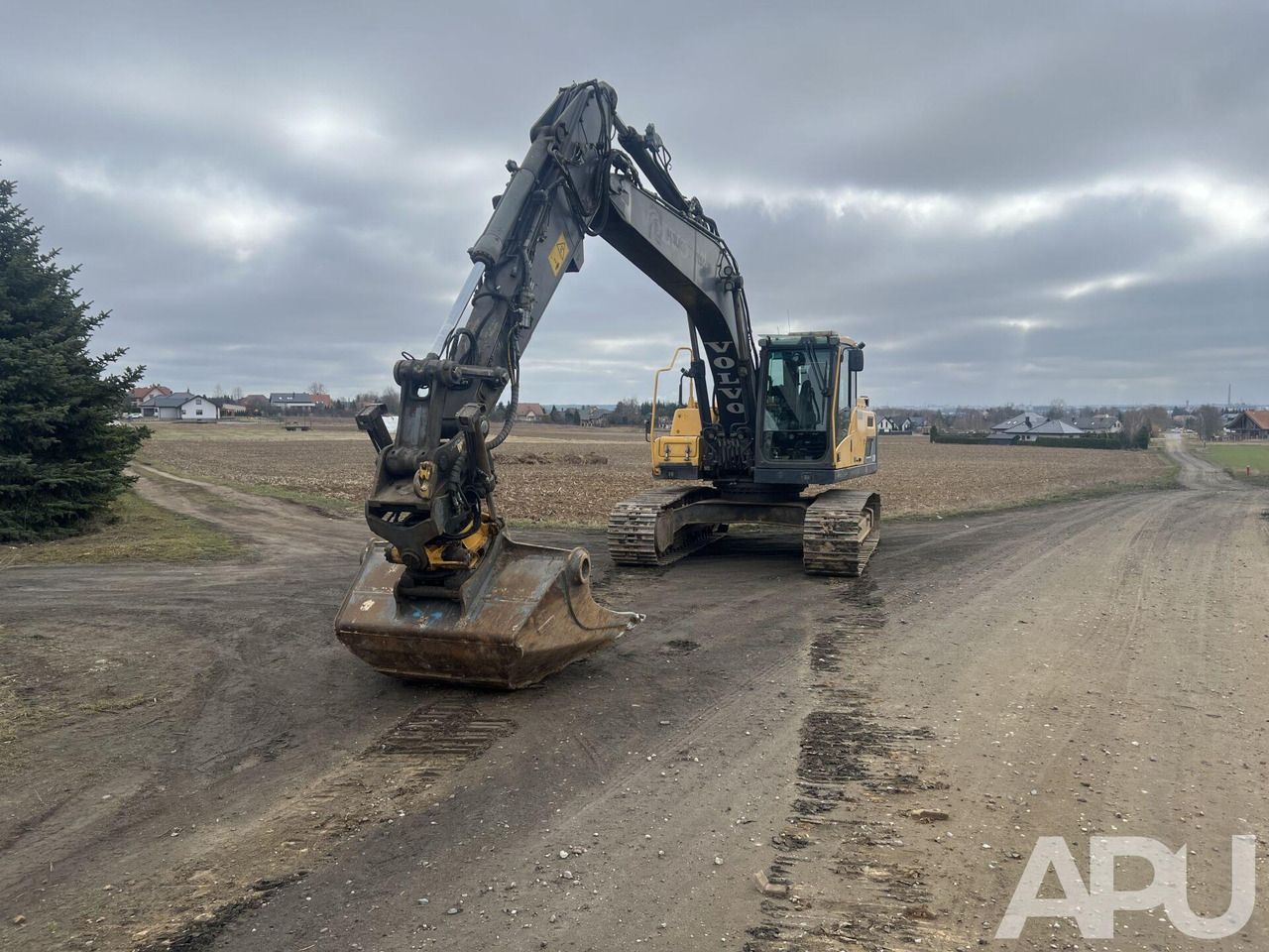 2013 Volvo EC220DL Crawler Excavator