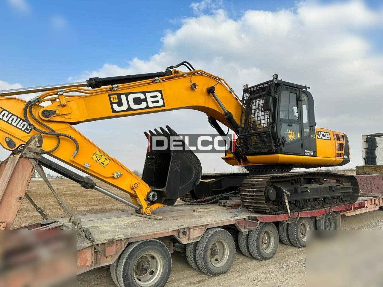2026 JCB 225LC ECO PLUS Crawler Excavator