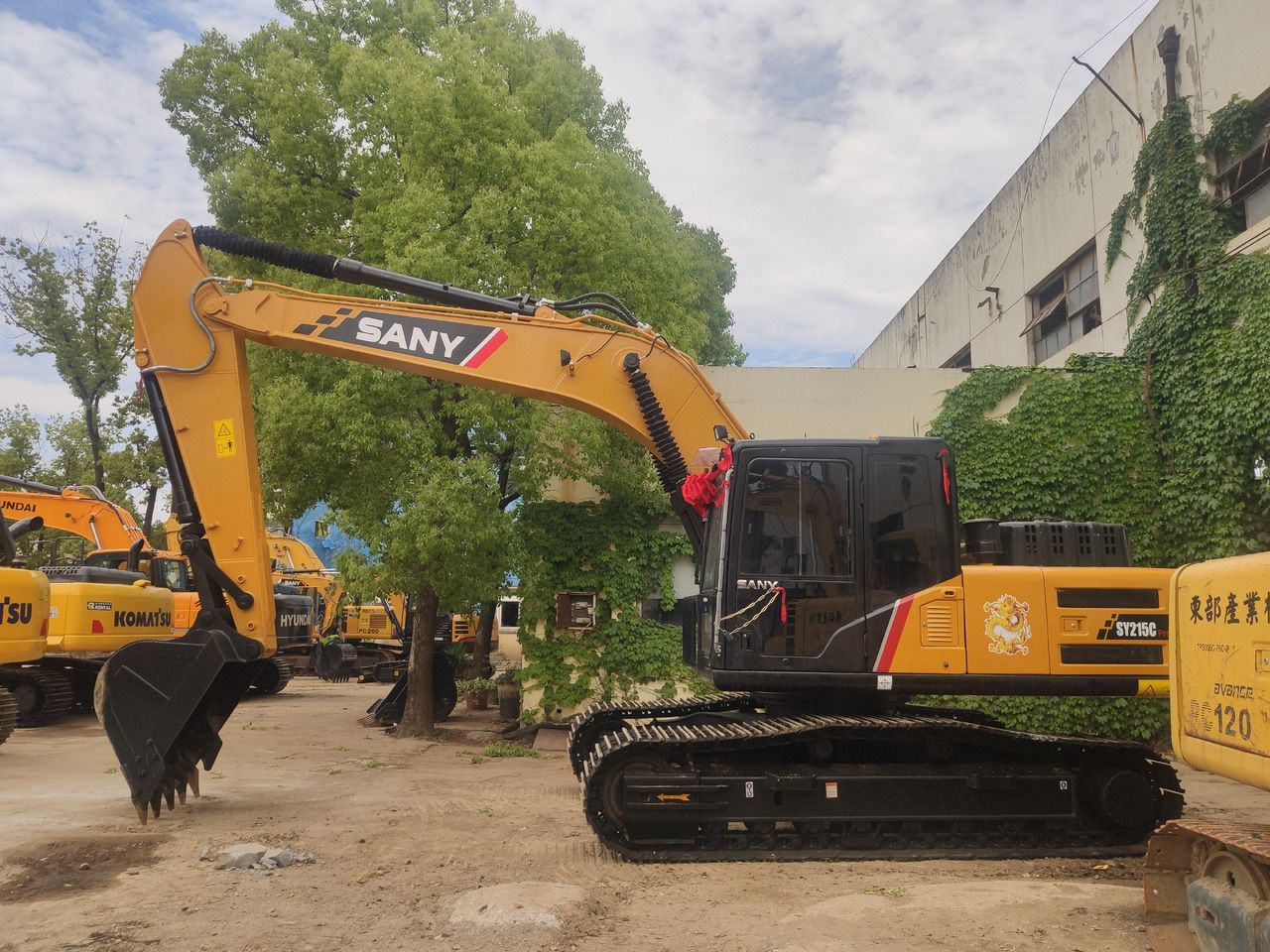 Sany 215C Crawler Excavator