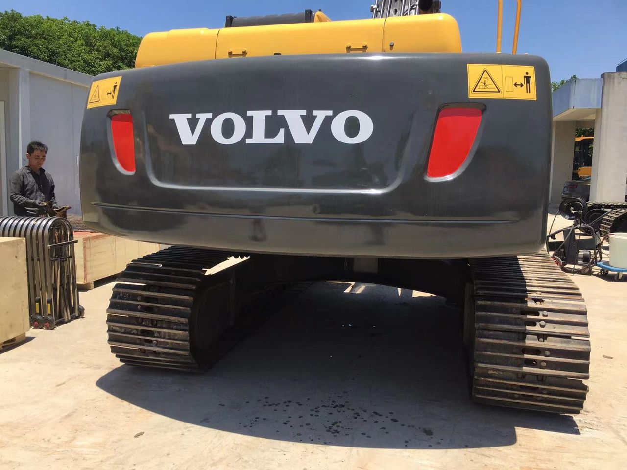 Volvo EC210LC Crawler Excavator