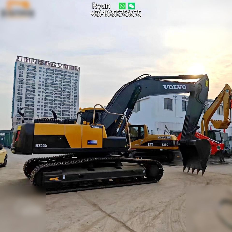 2021 Volvo EC300DL Crawler Excavator
