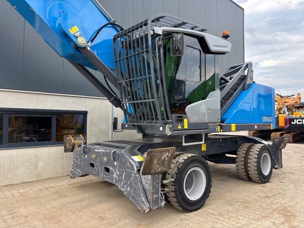 2022 Fuchs MHL350F Material Handler