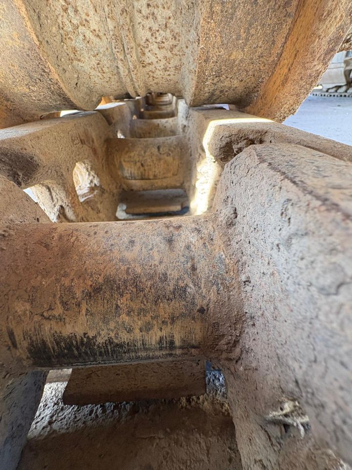 2019 Hyundai HX380 Crawler Excavator