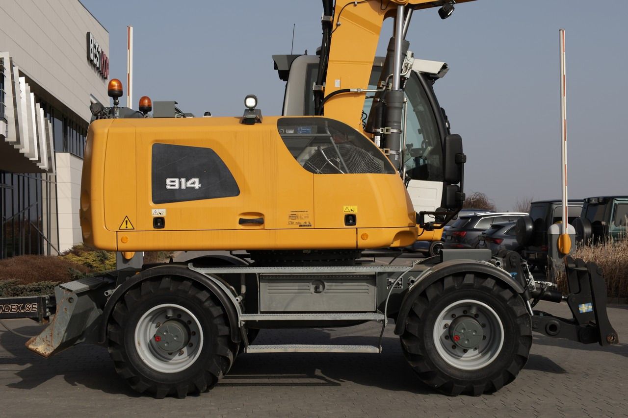 2017 Liebherr A914 LITRONIC Wheel Excavator