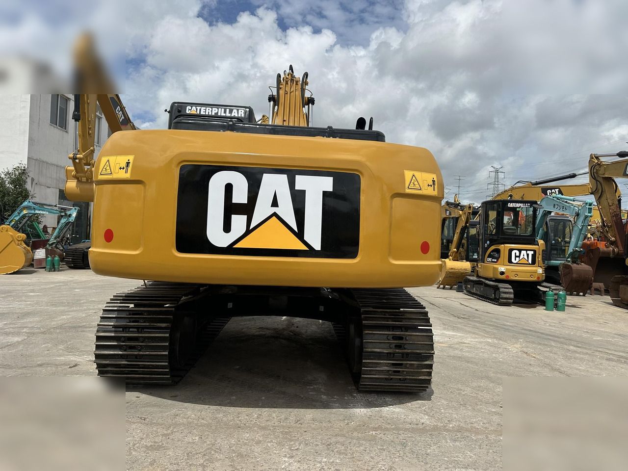 2022 Caterpillar 320D Crawler Excavator