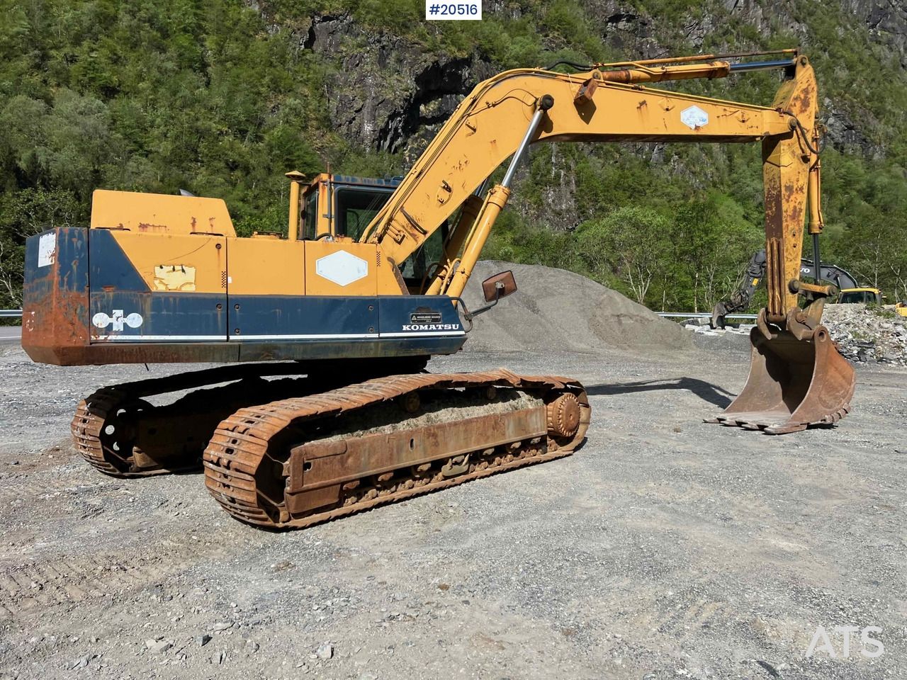 1998 Komatsu PC200-3 Crawler Excavator