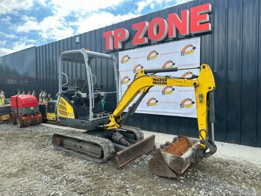 2015 Wacker Neuson ET24 Mini Excavator
