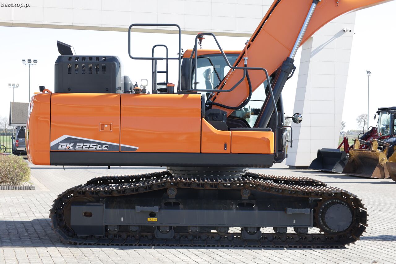 2022 Doosan DX225LC-7 Crawler Excavator
