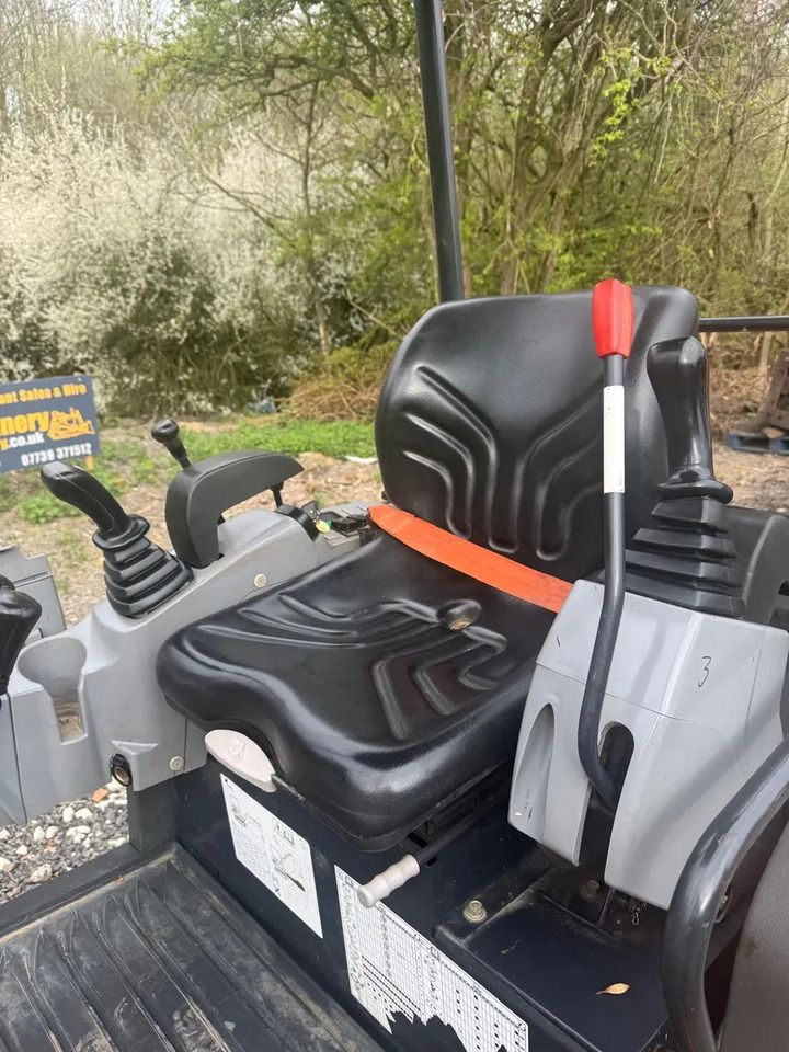2022 Kubota KX015 Mini Excavator