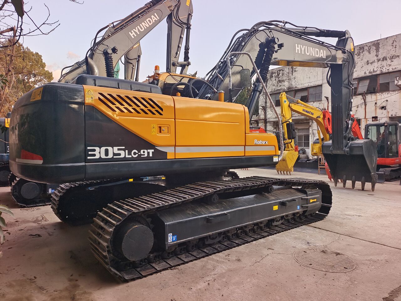 2025 Hyundai R305LC-9T Crawler Excavator