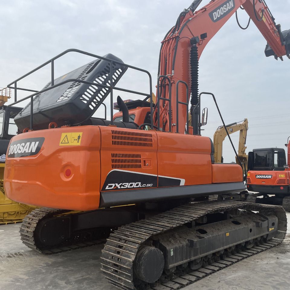 2021 Doosan DX300 Crawler Excavator