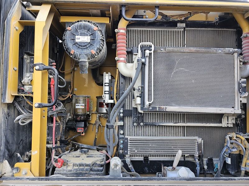 2015 Caterpillar 323EL Crawler Excavator