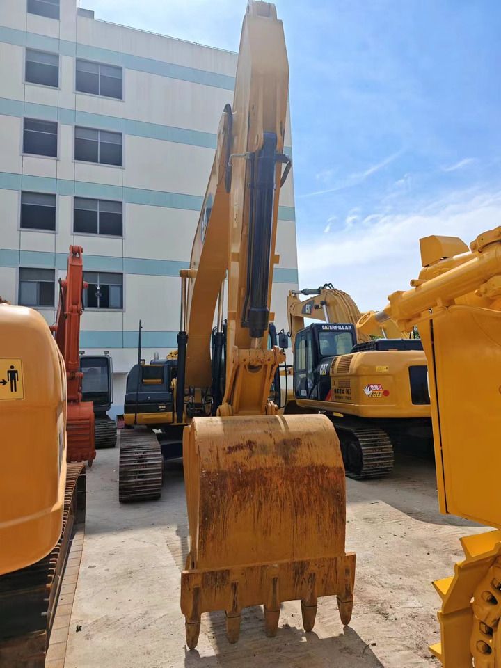 2019 Caterpillar 320D2 Crawler Excavator