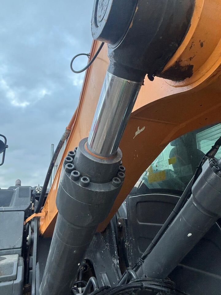 2020 CASE CX290D Crawler Excavator