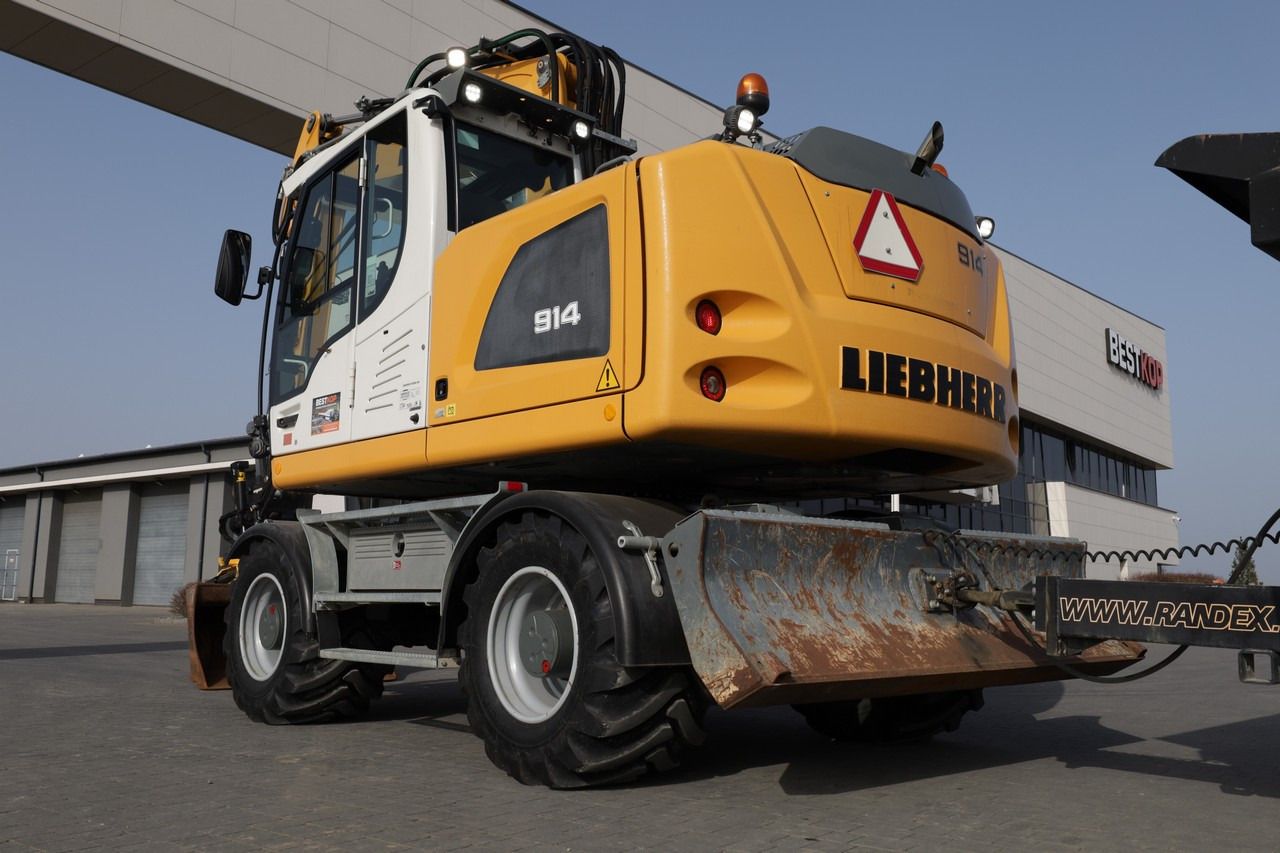 2017 Liebherr A914 LITRONIC Wheel Excavator