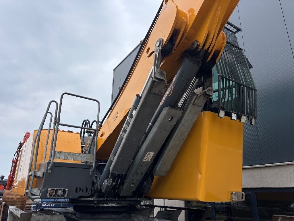 2015 Liebherr LH40 Material Handler