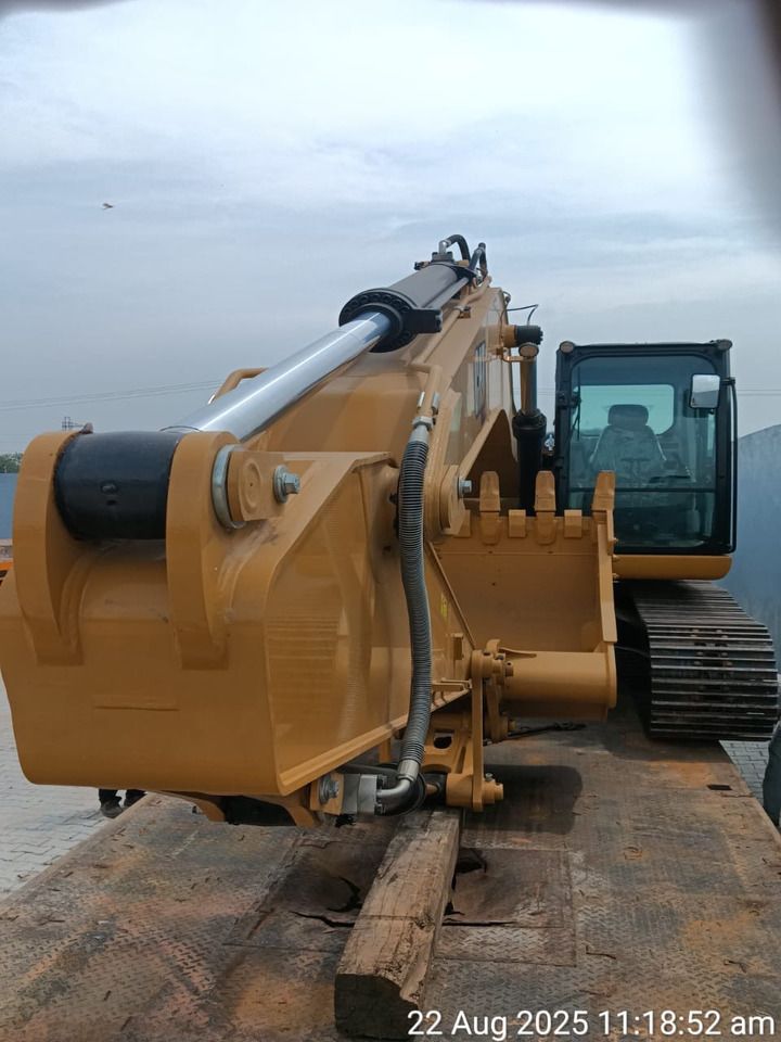 2025 Caterpillar 323D3 Crawler Excavator