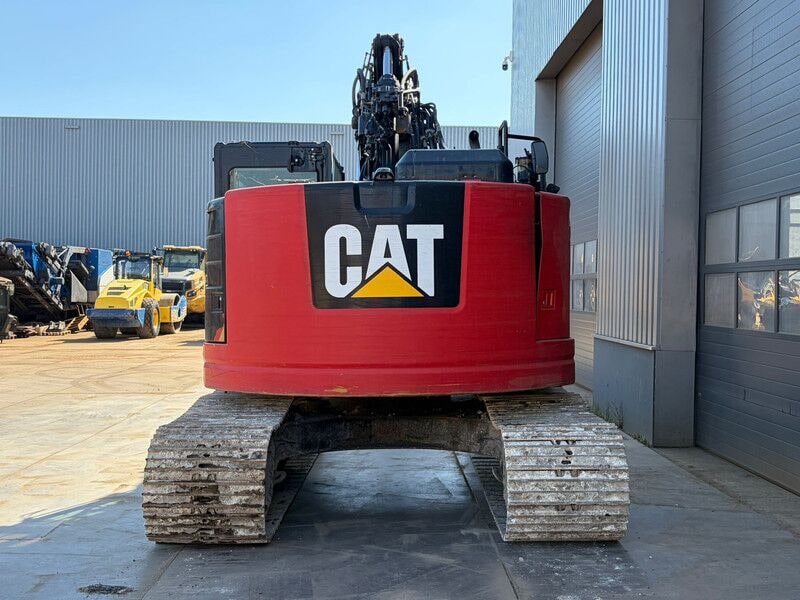 2018 Caterpillar 325FL Crawler Excavator