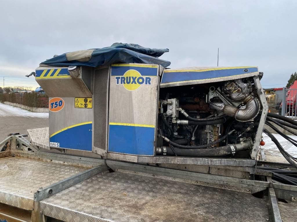 2022 Truxor T50 / EURO5 Amphibious Excavator