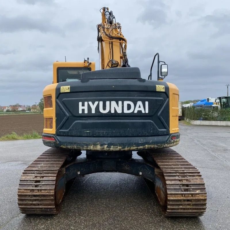Hyundai 235 Crawler Excavator