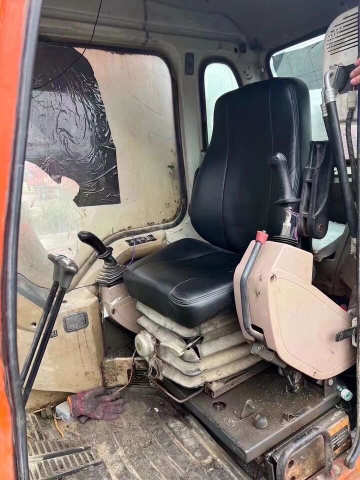 Doosan DX500LC-7 Doosan DX500LC-7 excavator cab interior