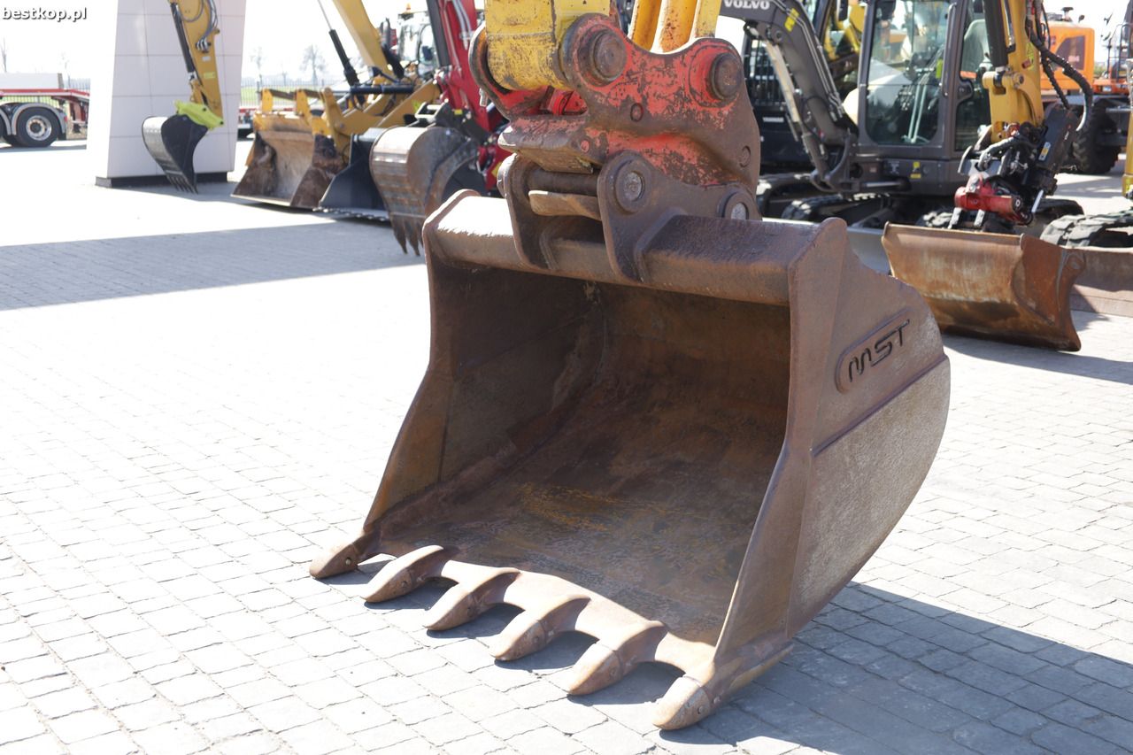 2018 Komatsu PC210LC-11 Crawler Excavator