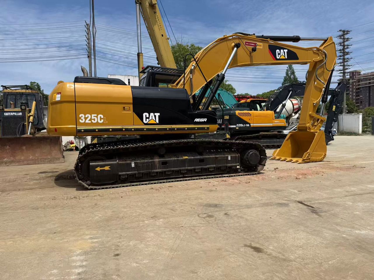 2015 Caterpillar 325CL Crawler Excavator