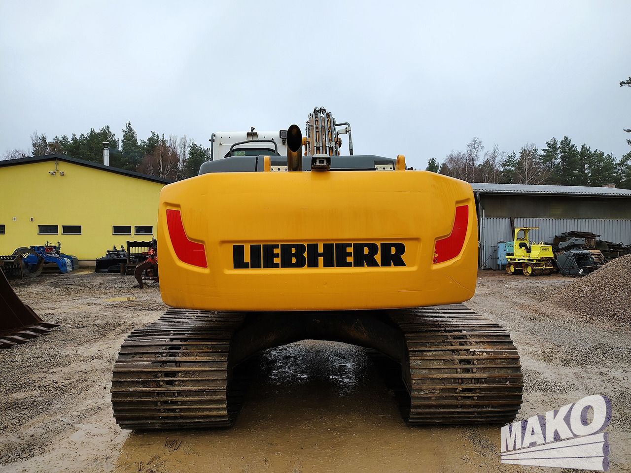 2011 Liebherr R916 LC Crawler Excavator