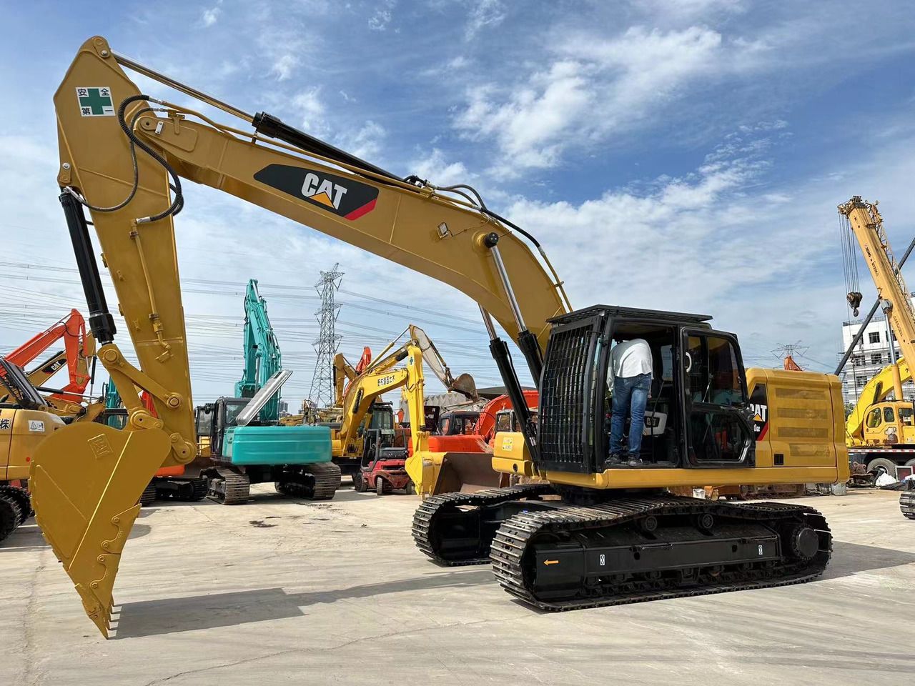 Caterpillar 330GC Crawler Excavator
