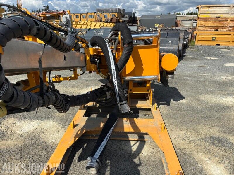 2018 Caterpillar 330F Crawler Excavator