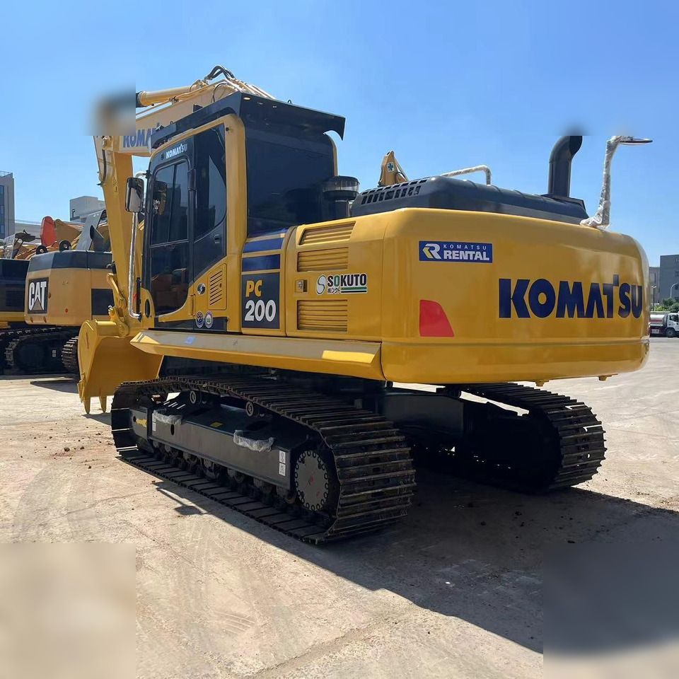 2022 Komatsu PC200-8 Crawler Excavator