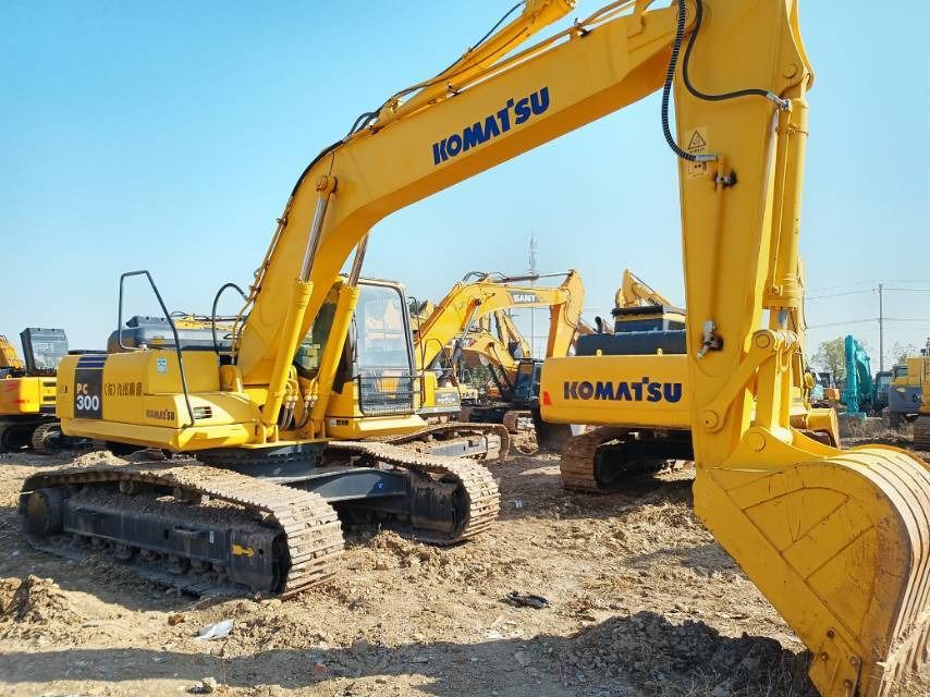 2022 Komatsu PC300 Crawler Excavator