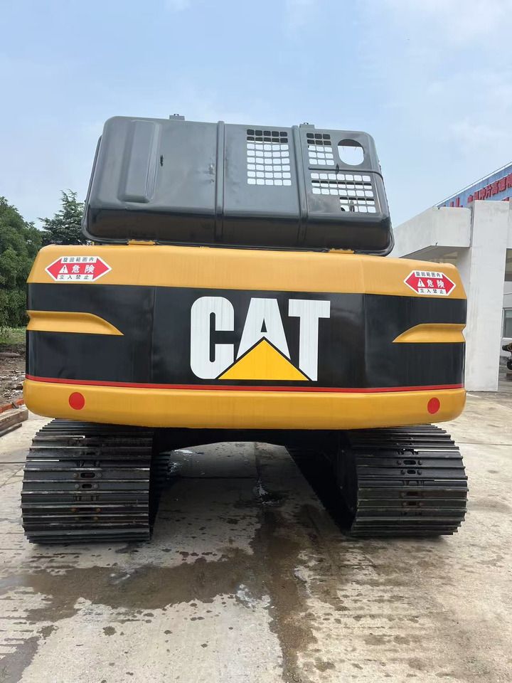 Excavator pe șenile Caterpillar 320BL