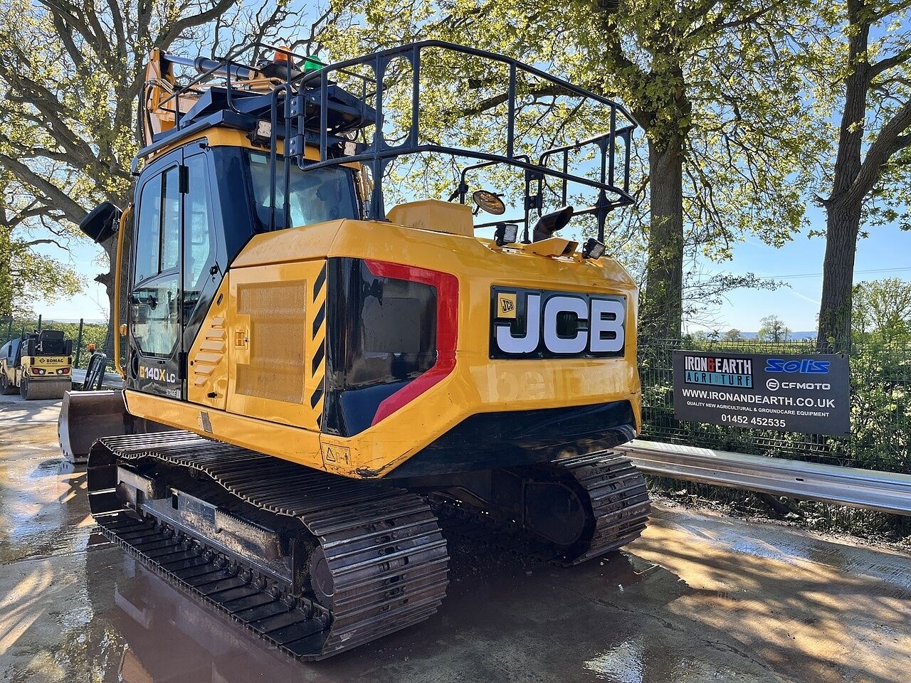 2023 JCB 140X LC Crawler Excavator
