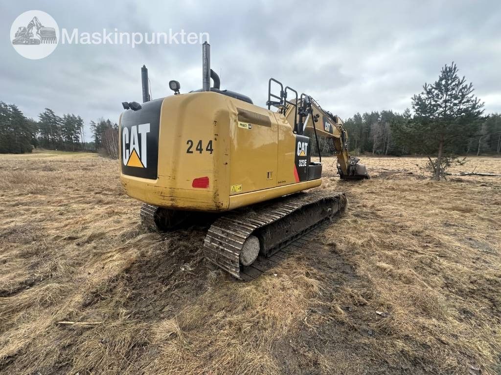 2015 Caterpillar 323EL Crawler Excavator