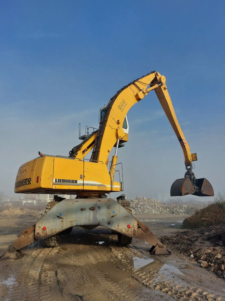 2005 Liebherr A944BHD Material Handler