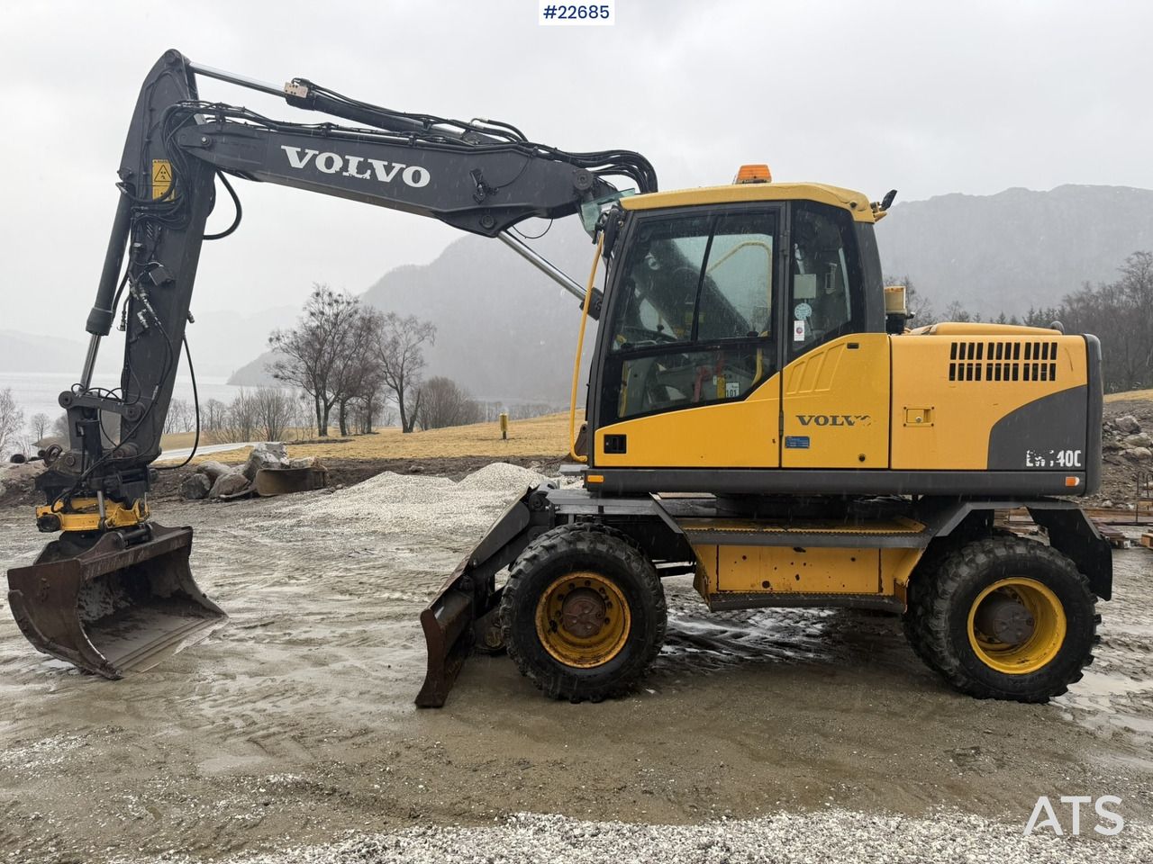 2007 Volvo EW140C Wheel Excavator