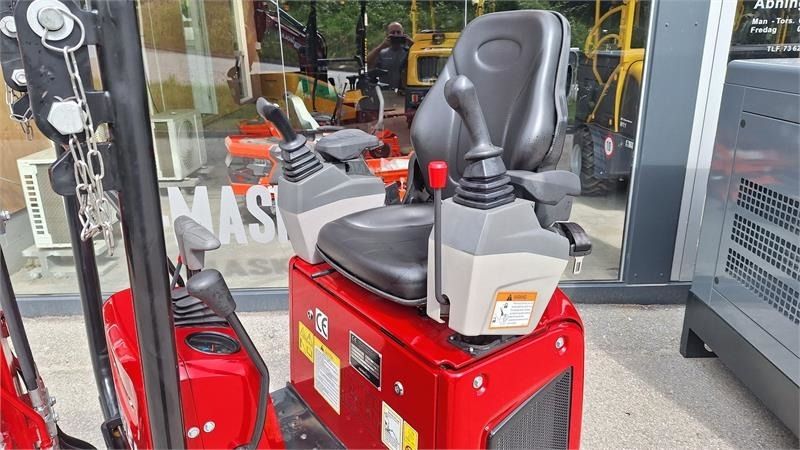 Mole M10 Mini Excavator