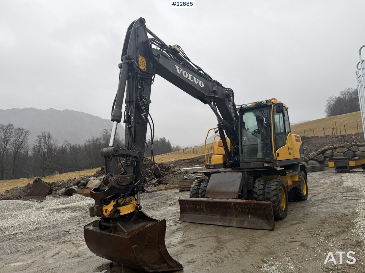 2007 Volvo EW140C Wheel Excavator