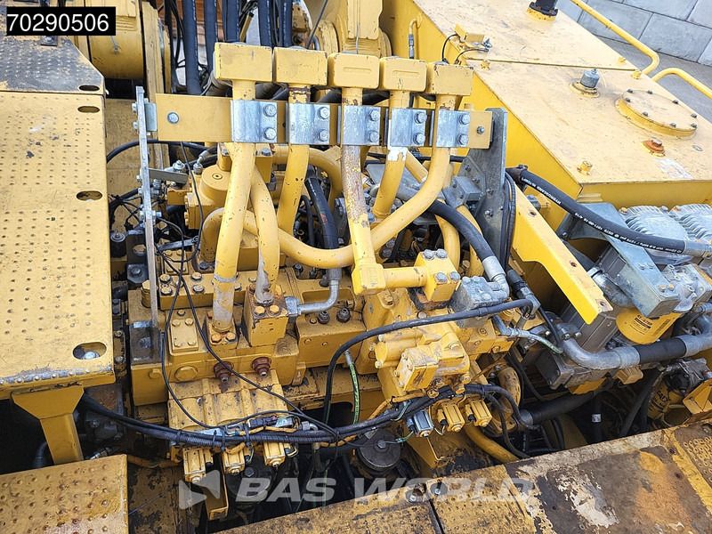 2012 Caterpillar 390 D L Crawler Excavator