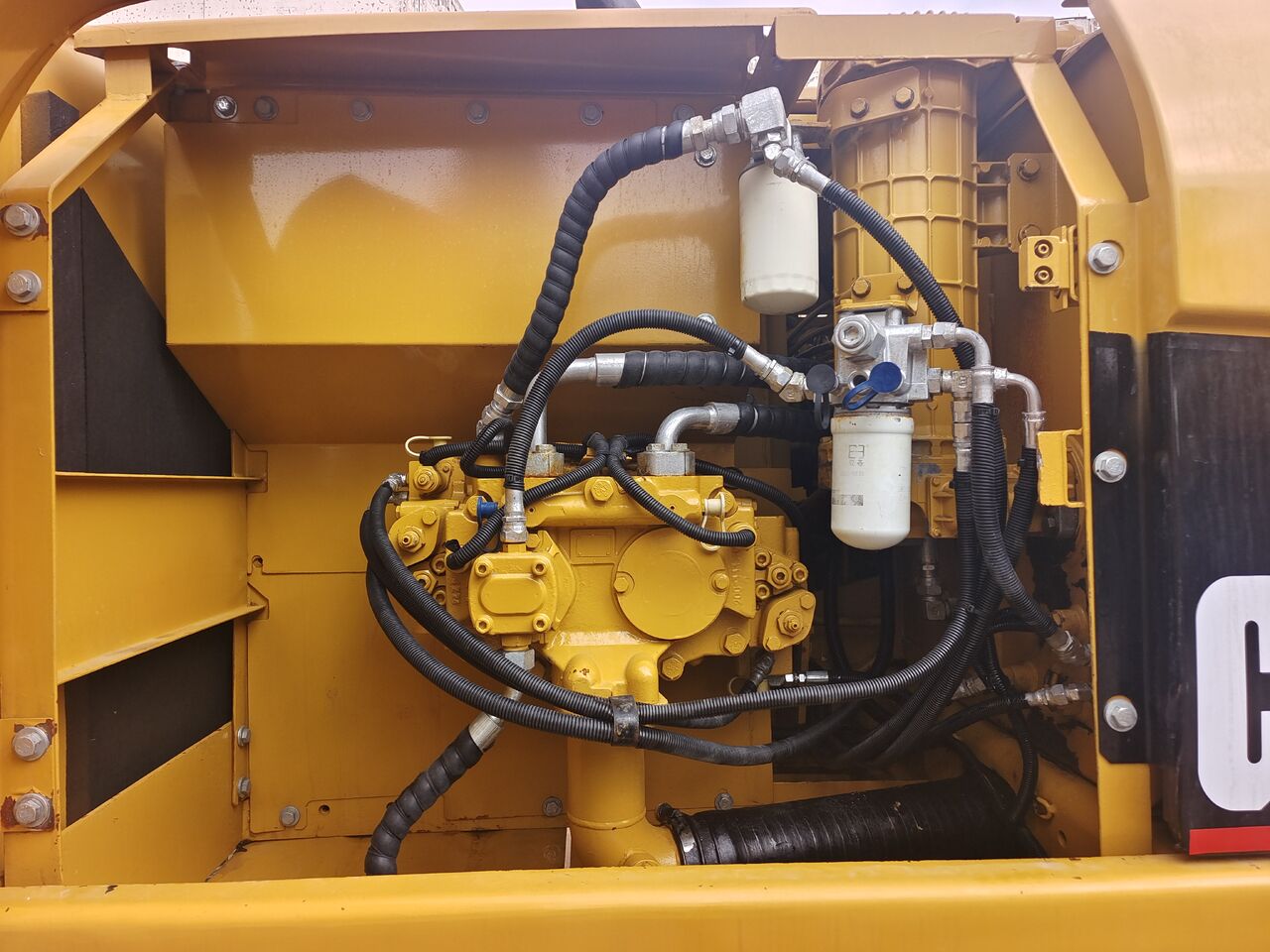 2023 Caterpillar 320CL Crawler Excavator