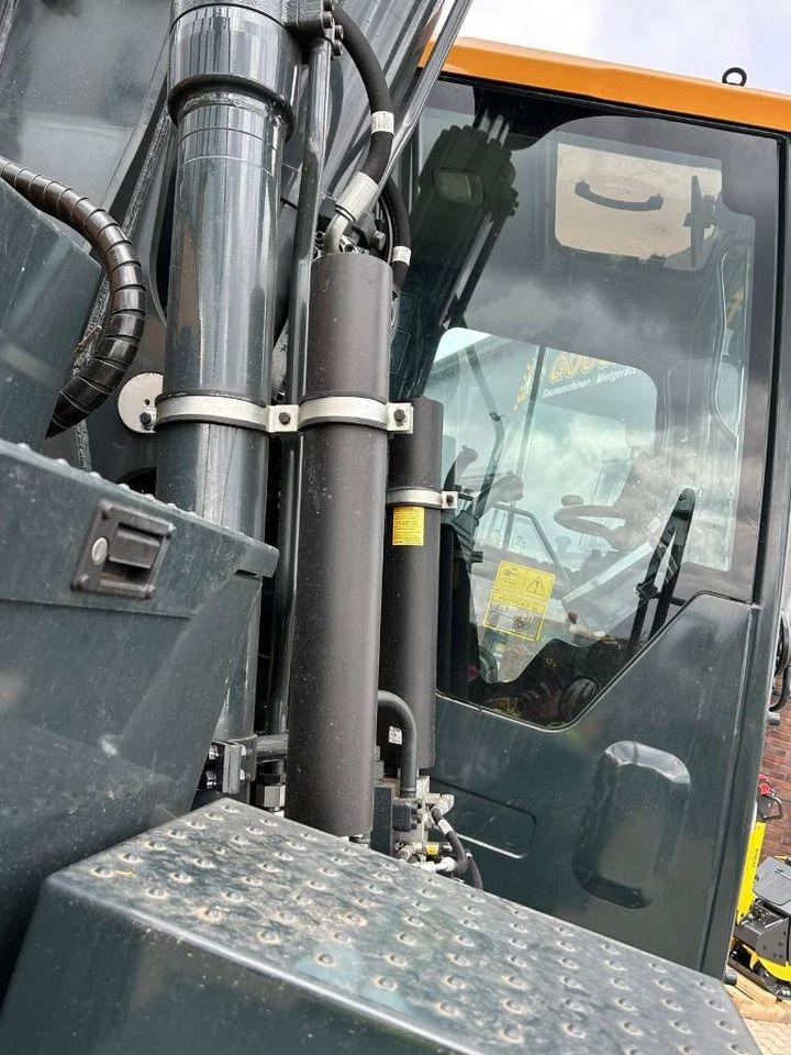 2023 Hyundai HW170ACR Wheel Excavator