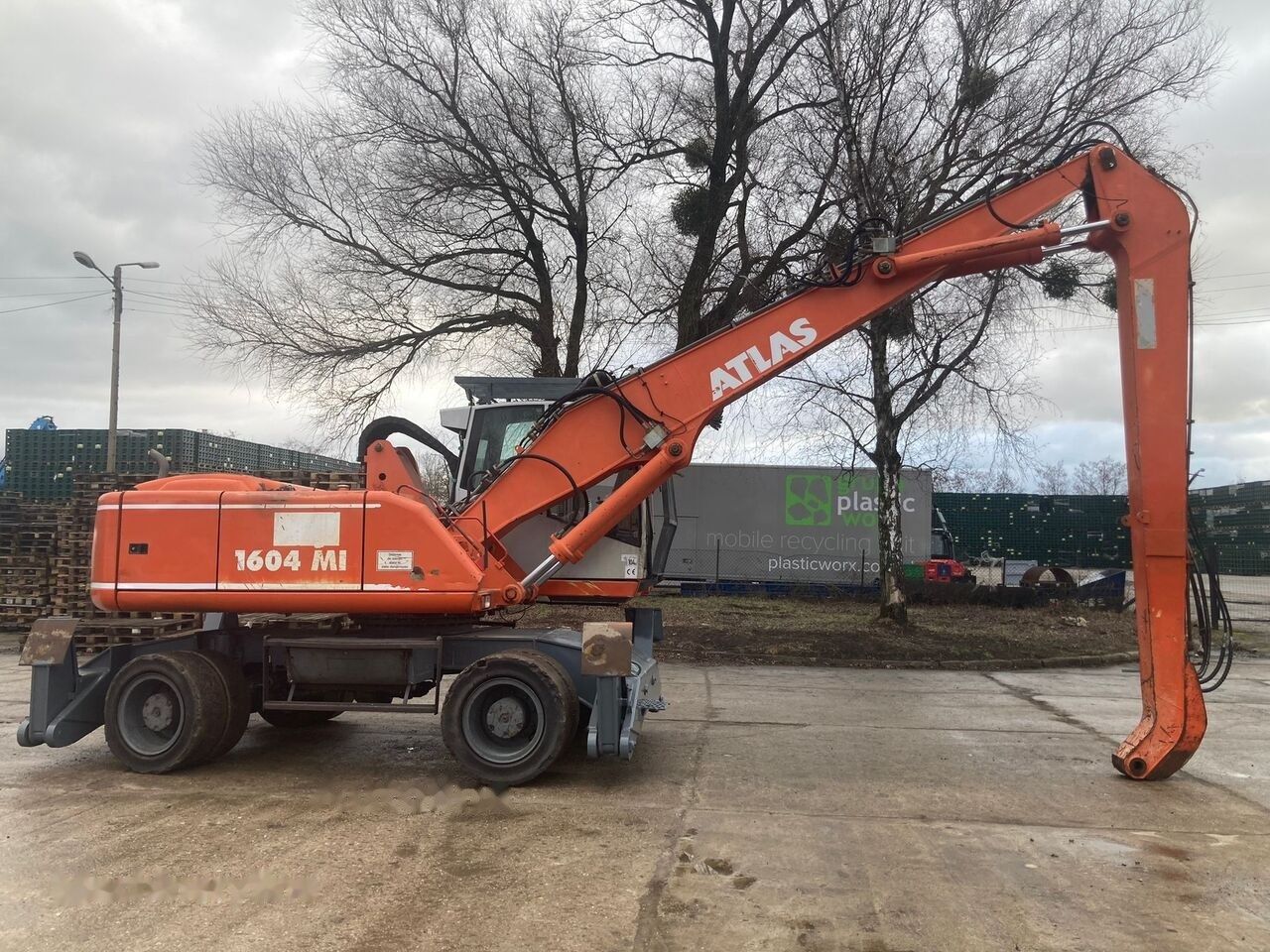 2005 Atlas 1604 Material Handler